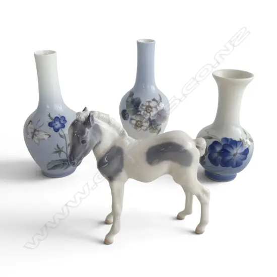 3 SML ROYAL COPENHAGEN VASES & FOAL FIGURINE, H.140/120/120mm 1 vase & foal faulted