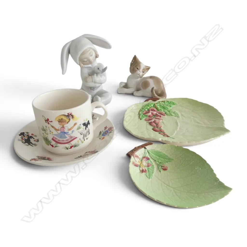 LLADRO CAT & GIRL w. RABBIT H.135mm, KELSTON NURSERY RHYMES C/S, 2 PCES CARLTONWARE Image 1++