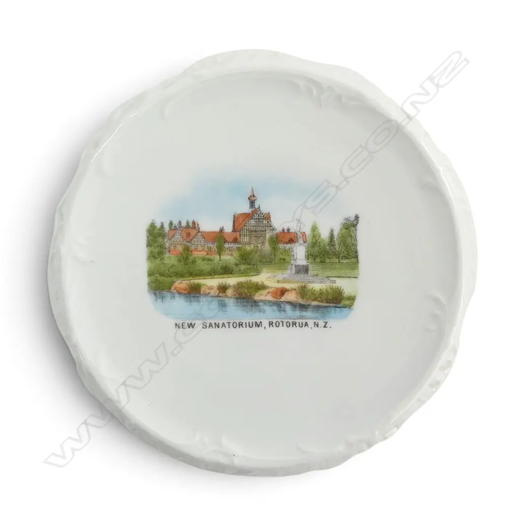 ANTIQUE NZ TEAPOT TRIVET ‘NEW SANOTORIUM ROTORUA NZ’ BY VICTORIA AUSTRIA, Dia.175mm Image 1++