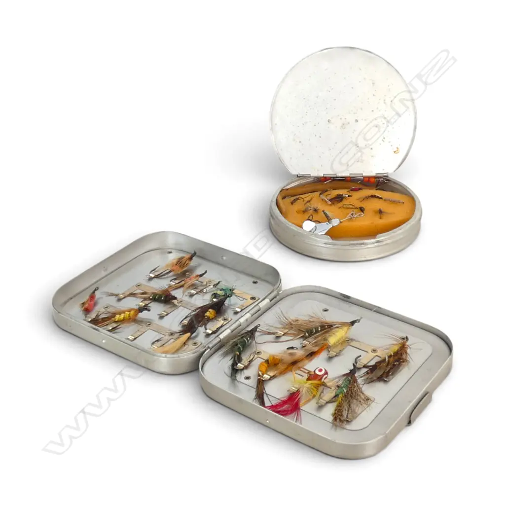HARDY BROS ALUMINIUM VINTAGE FLY BOX & WHEATLEY FLY BOX & CONTENTS  L110MM Image 1++