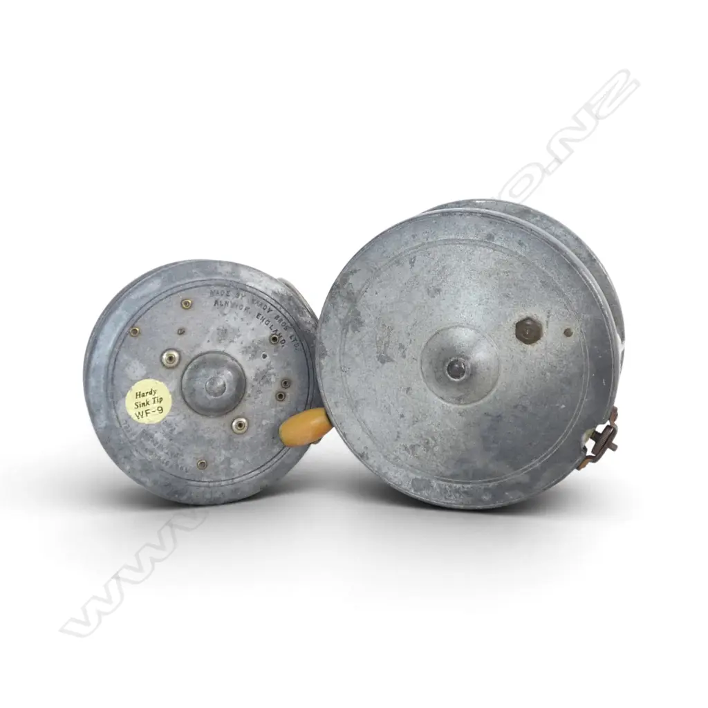 HARDY SINK TIP VINTAGE TROUT REEL & ANOTHER ENGLISH FRESHWATER FISHING REEL DIA100MM Image 1++