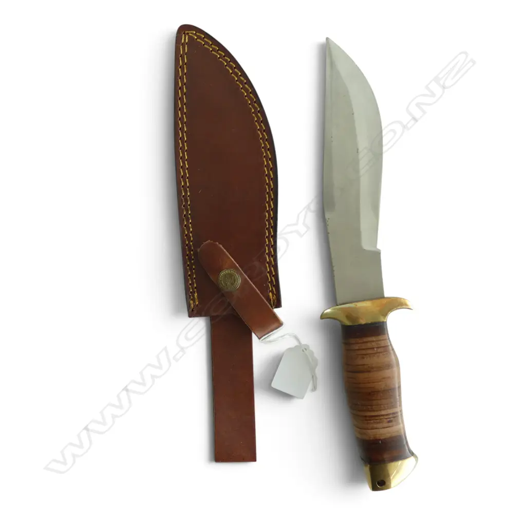 BOWIE STYLE HUNTING KNIFE stacked leather handle, brass pomel & guard w. leather sheath L.320mm Image 1++