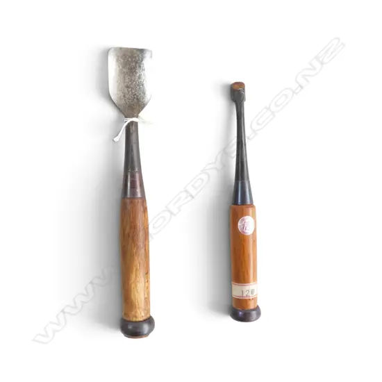 2 ORIENTAL CHISELS L.240mm
