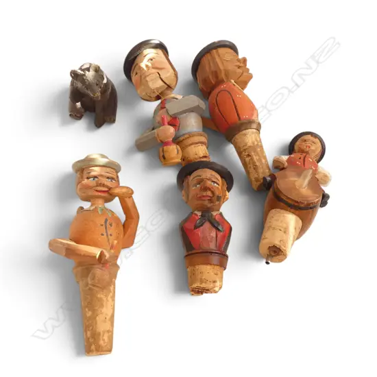 5 VINTAGE CHARACTER BOTTLE STOPERS H.130mm + CARVED BEAR