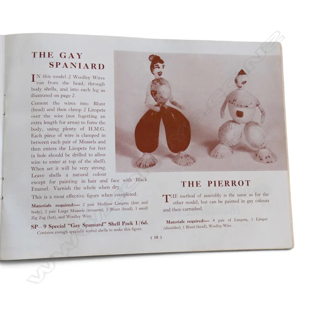 SHELL BOX WITH BOOK ON HOW TO MAKE SHELL FIGURES FROM SEA SHELLS  Image 1++