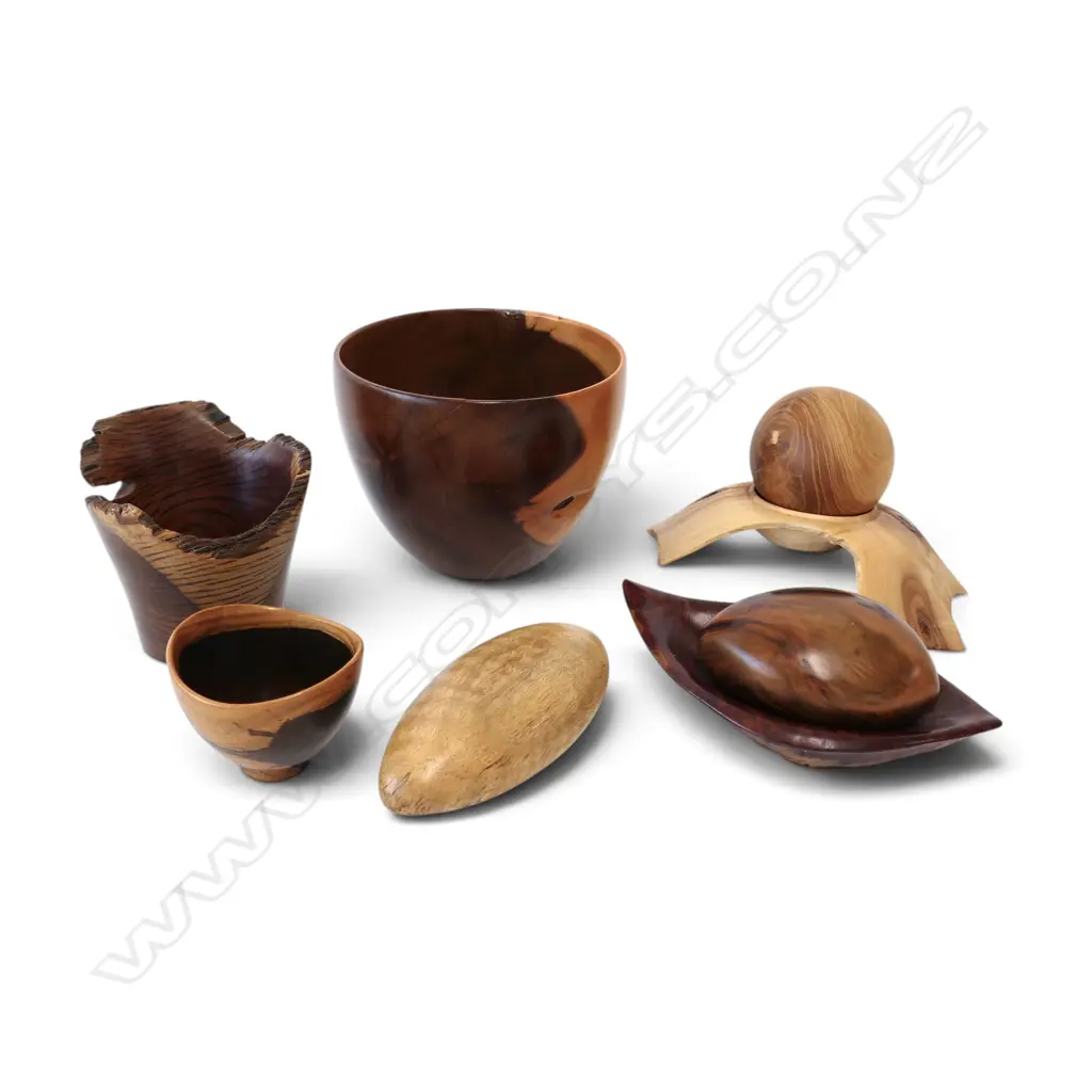 8 PCES TURNED WOOD; VASE H.140mm Image 1++