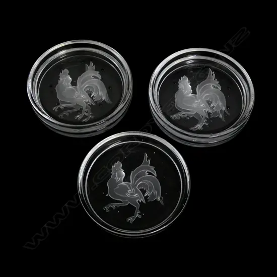 5 VAL ST LAMBERT PIN DISHES W. INTAGLIO ROOSTER DESIGN Dia.90mm