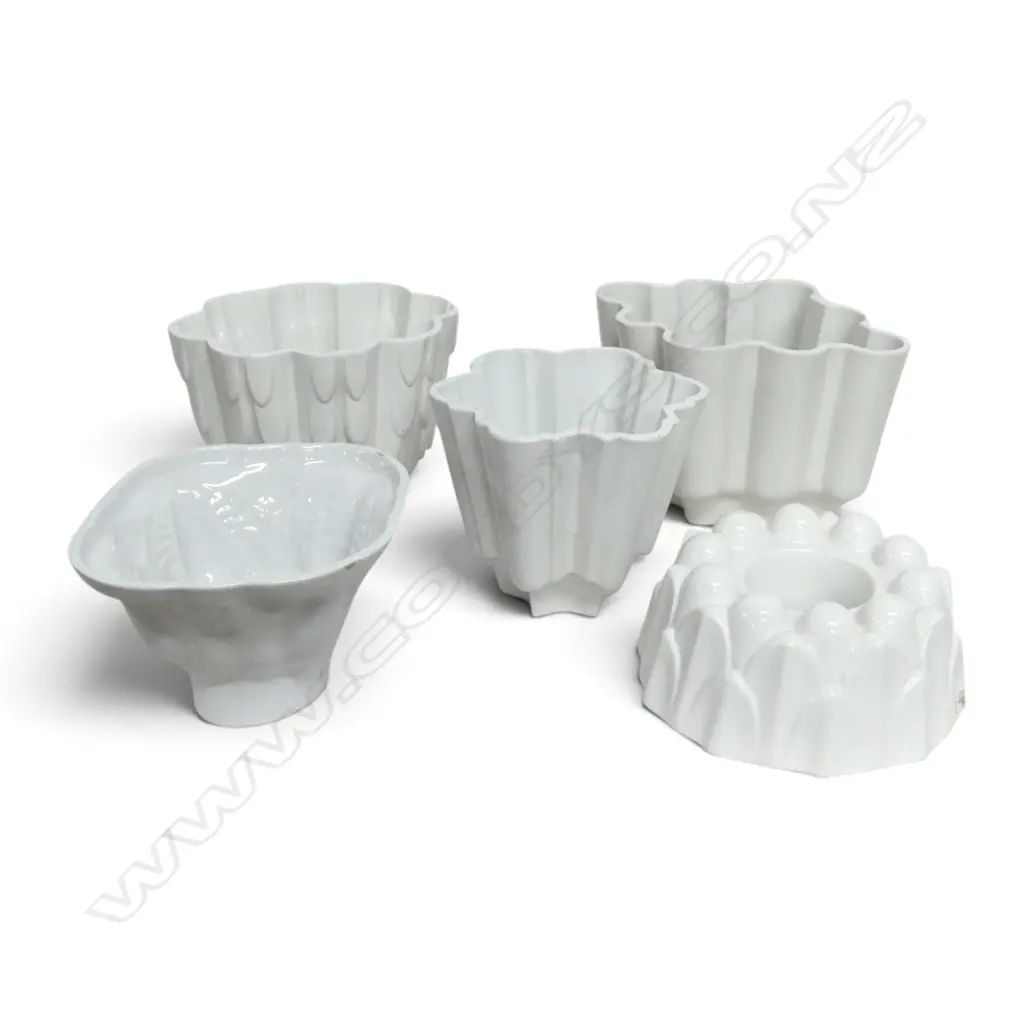 COLLECTION OF 5 SHELLEY CHINA JELLY MOULDS Image 1++