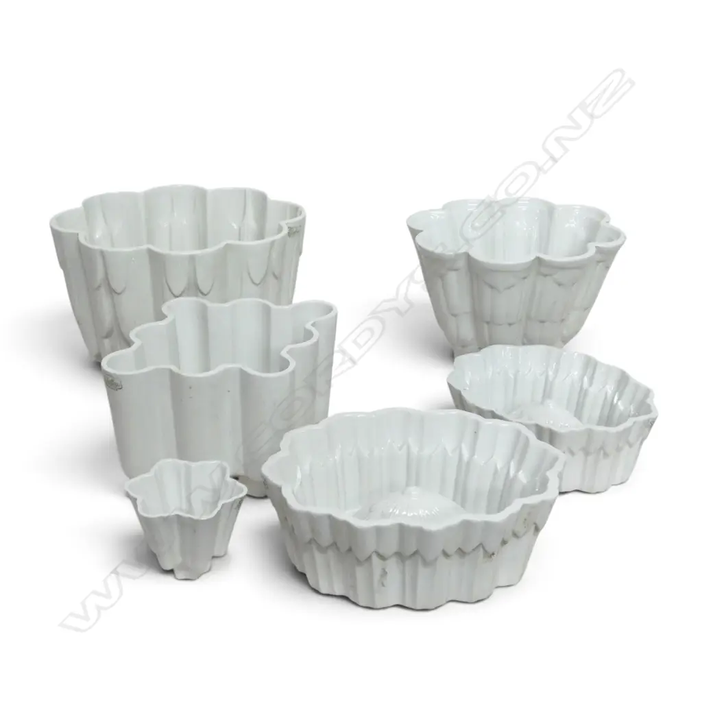 COLLECTION OF 6 SHELLEY CHINA JELLY MOULDS Image 1++