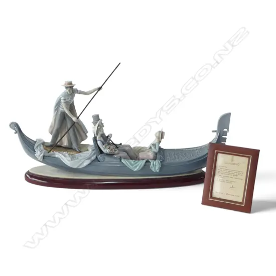 LLADRO 'IN THE GONDOLA' + CERTIFICATE L.760mm