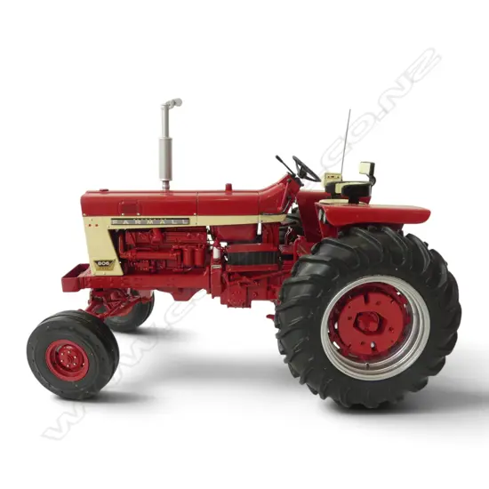 BOXED PRECISION KEY SERIES FARMALL 806 TRACTOR, DIE CAST 1:16 SCALE