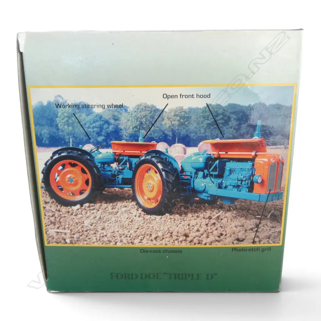 BOXED FORD DOE 'TRIPLE D' TRACTOR, 1:16 SCALE MODEL Image 1++