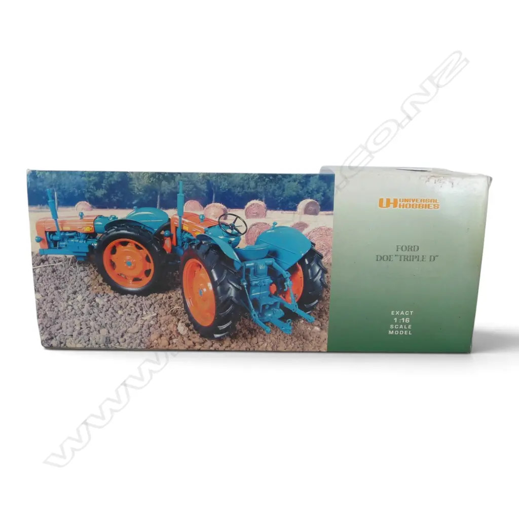 BOXED FORD DOE 'TRIPLE D' TRACTOR, 1:16 SCALE MODEL Image 1++
