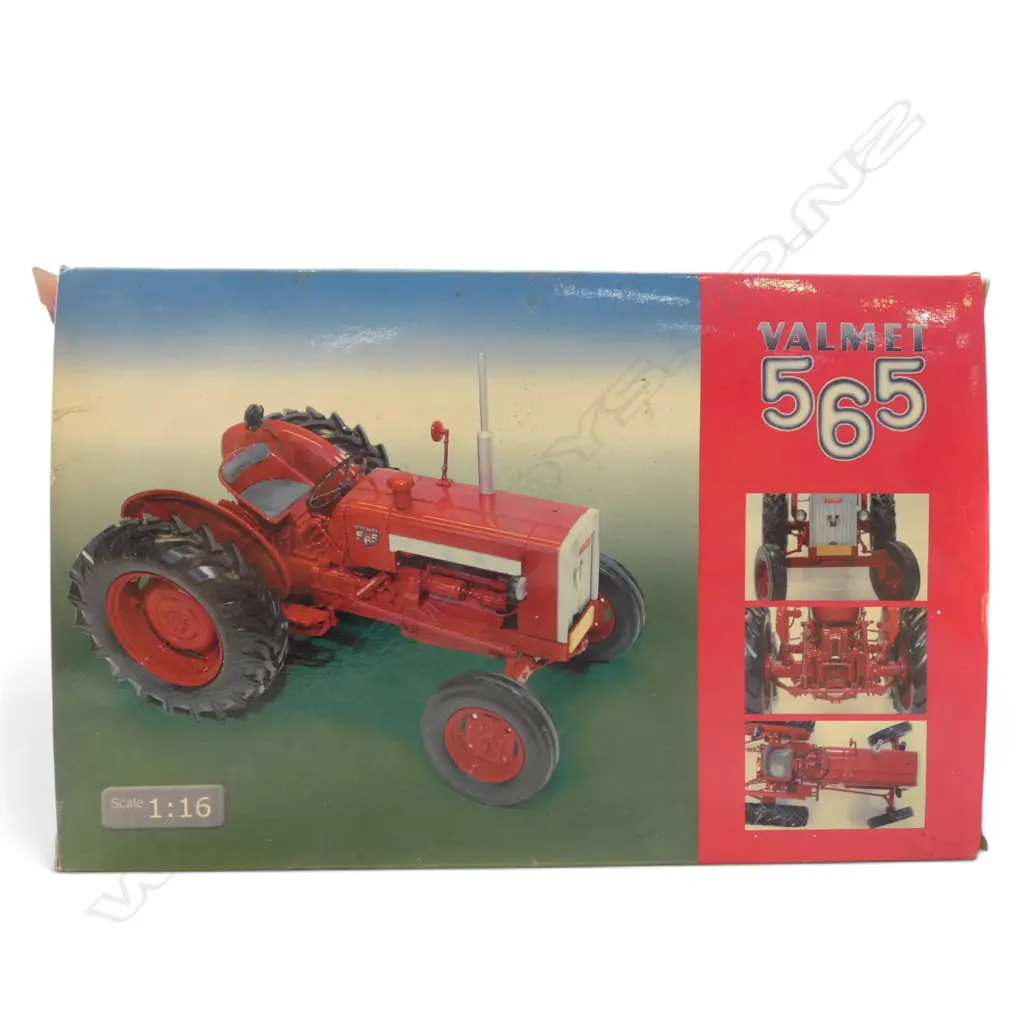 2 MODEL TRACTORS SCALE 1:16; BOXED VALMET 565 manufactured 1964-8 & 1958 FORDSON DEXTA Image 1++
