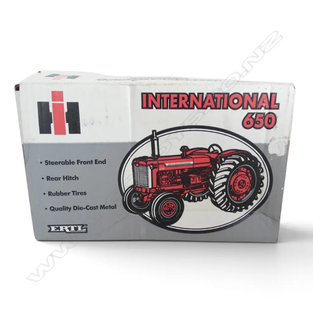 2 BOXED MODEL TRACTORS, INTERNATIONAL 650 DIESEL 1:16 SCALE & MF1200, SCALE 1:32 Image 1++