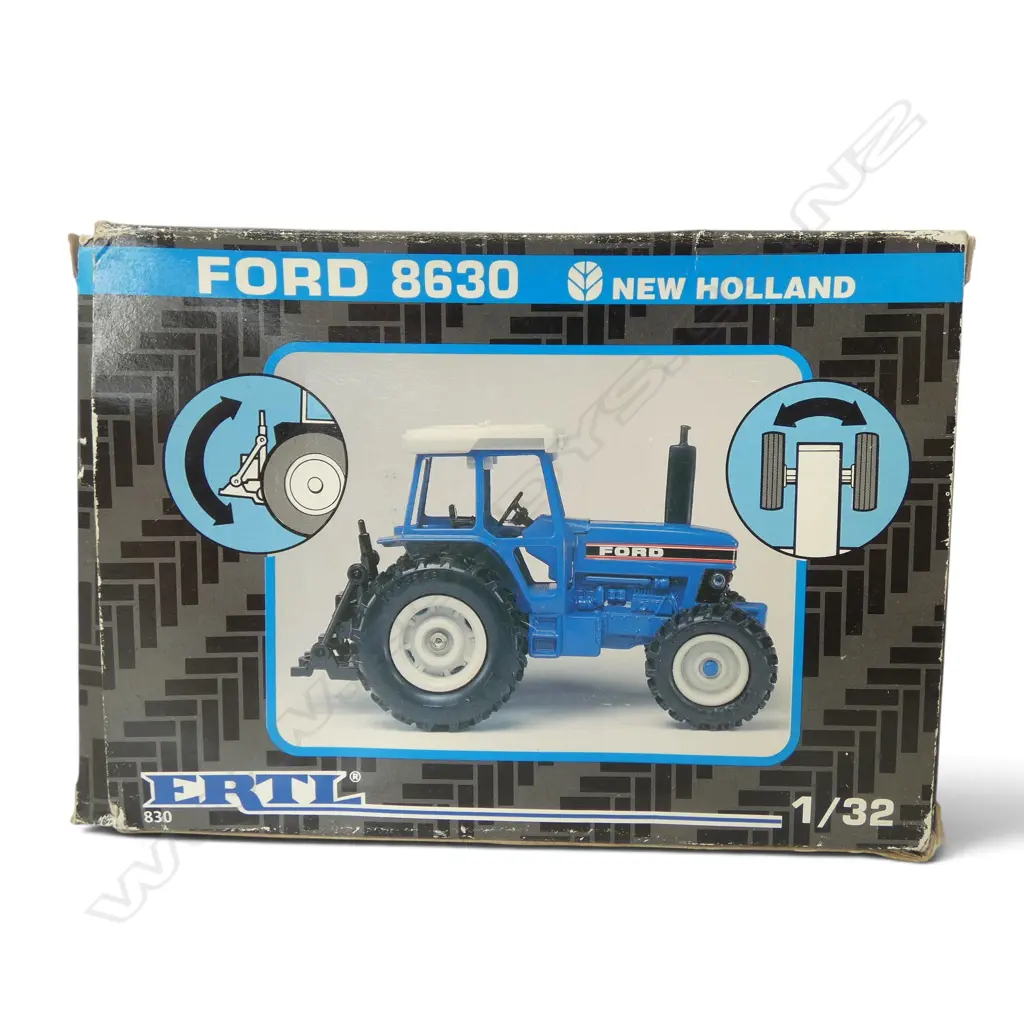 2 BOXED MODEL FORD TRACTORS SCALE 1:32 Image 1++