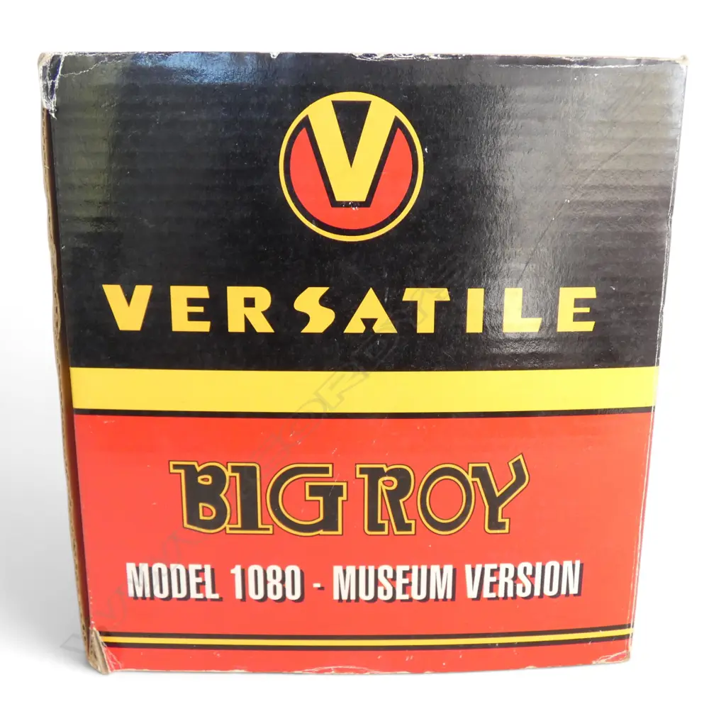 BOXED VERSATILE 'BIG ROY' MODEL TRACTOR, DIE CAST SCALE 1:32 Image 1++