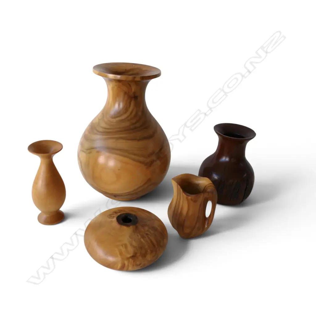 4 TURNED WOODEN VASES H.325mm + JUG Image 1++