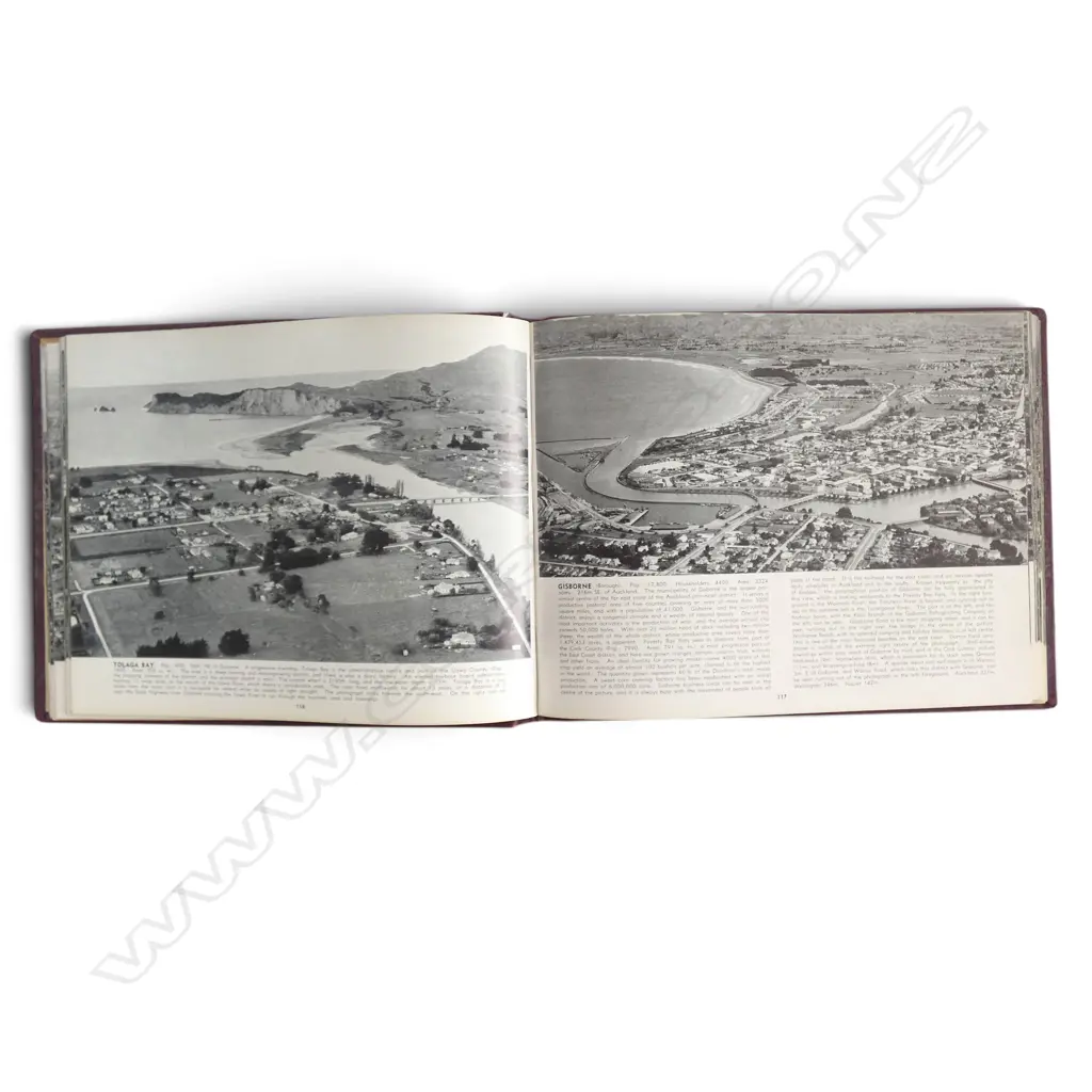 WHITES AVIATION PICTORIAL REFERENCE OF NEW ZEALAND 1st EDITION Image 1++