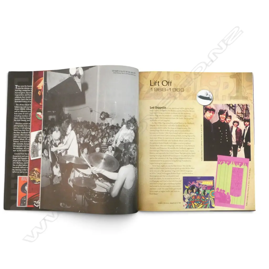 LEZ ZEPPELIN LPs II & III + BOOK 'WHOLE LOTTA LED ZEPPELIN' Image 1++