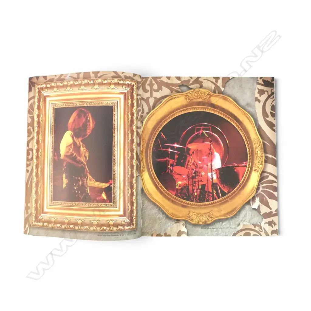 LEZ ZEPPELIN LPs II & III + BOOK 'WHOLE LOTTA LED ZEPPELIN' Image 1++