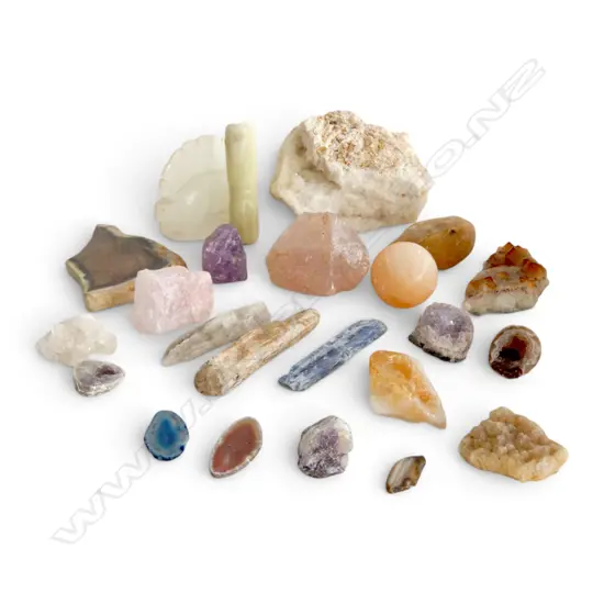 BOX OF ROCK CRYSTAL SPECIMANS - ASST SIZES