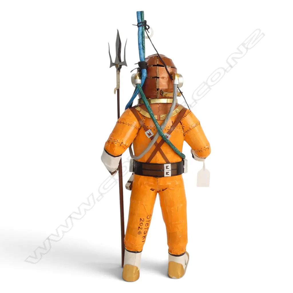 HAND MADE CARDBOARD DIVER BY STEFSKI NZ, SIGNED H.430mm Image 1++