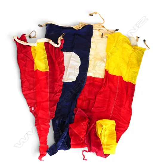 5 NAUTICAL LINEN FLAGS