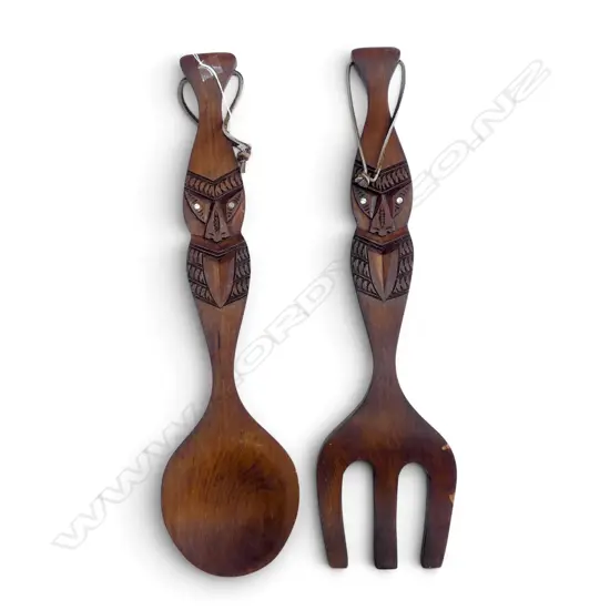 PR MAORI CARVED LARGE WALL HANGING SPOON & FORK L570MM