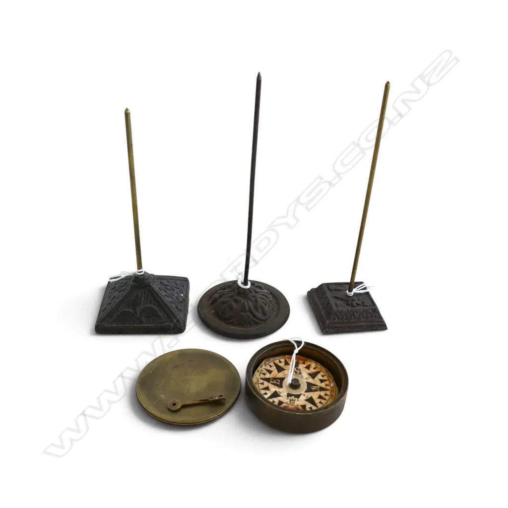 3 VICTORIAN CAST IRON LETTER SPIKES & BRASS COMPASS CASE (COMPASS A/F), H.150mm-170mm Image 1++