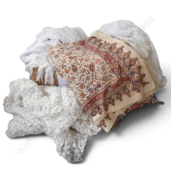 4 VINTAGE BEDSPREADS; 2 WHITE CROCHET, 1 KALAMKARI PRINTED COTTON, 1 LACE