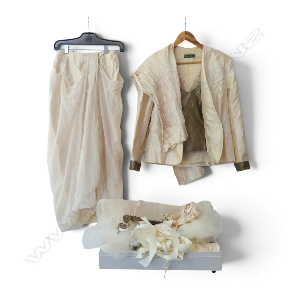 MARILYN SAINTY ENSEMBLE - SKIRT/CAMISOLE/JACKET AND BOXED ACCESSORIES Image 1++