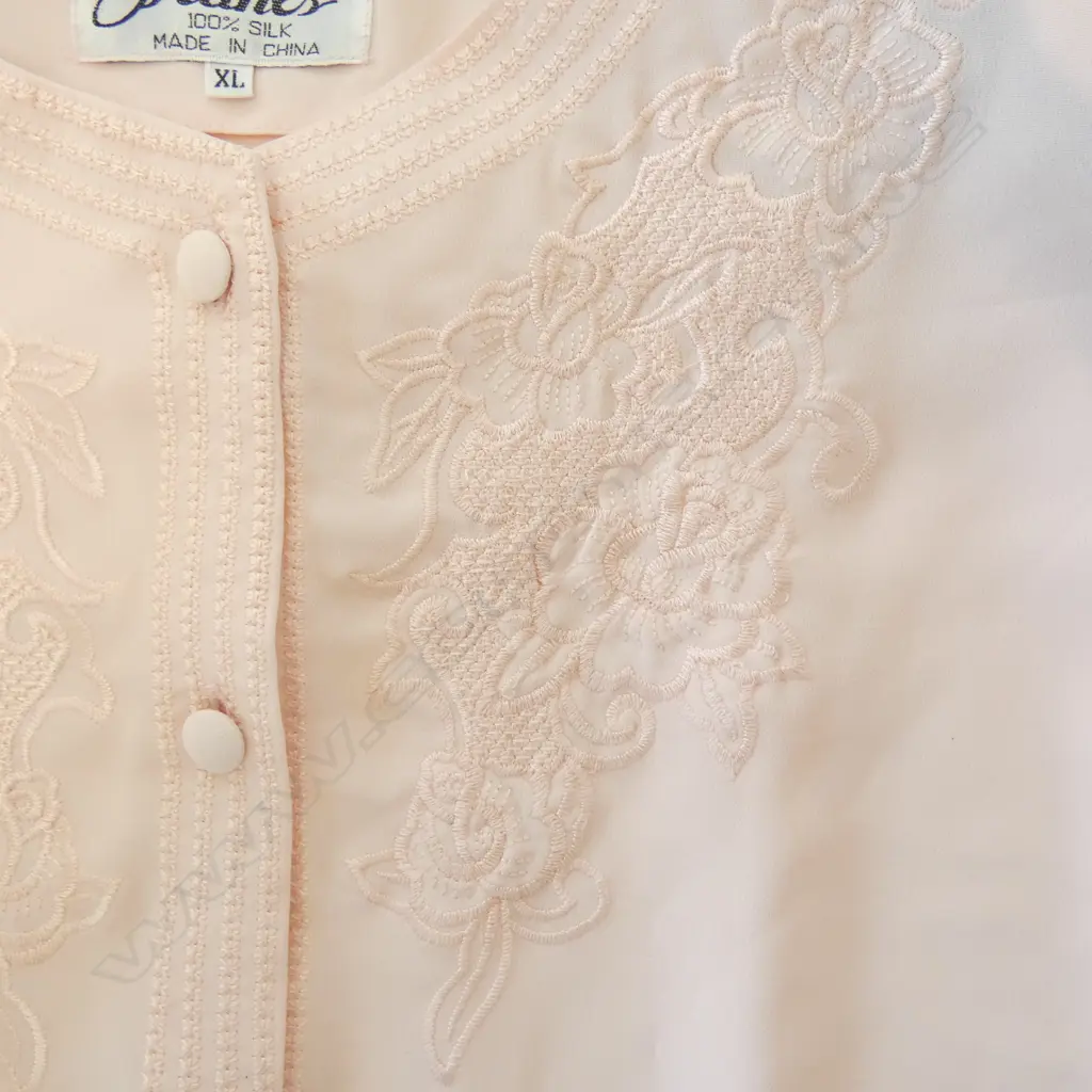 2 VINTAGE PURE SILK CHINESE BLOUSES SHELL PINK & CREAM SZ XL Image 1++