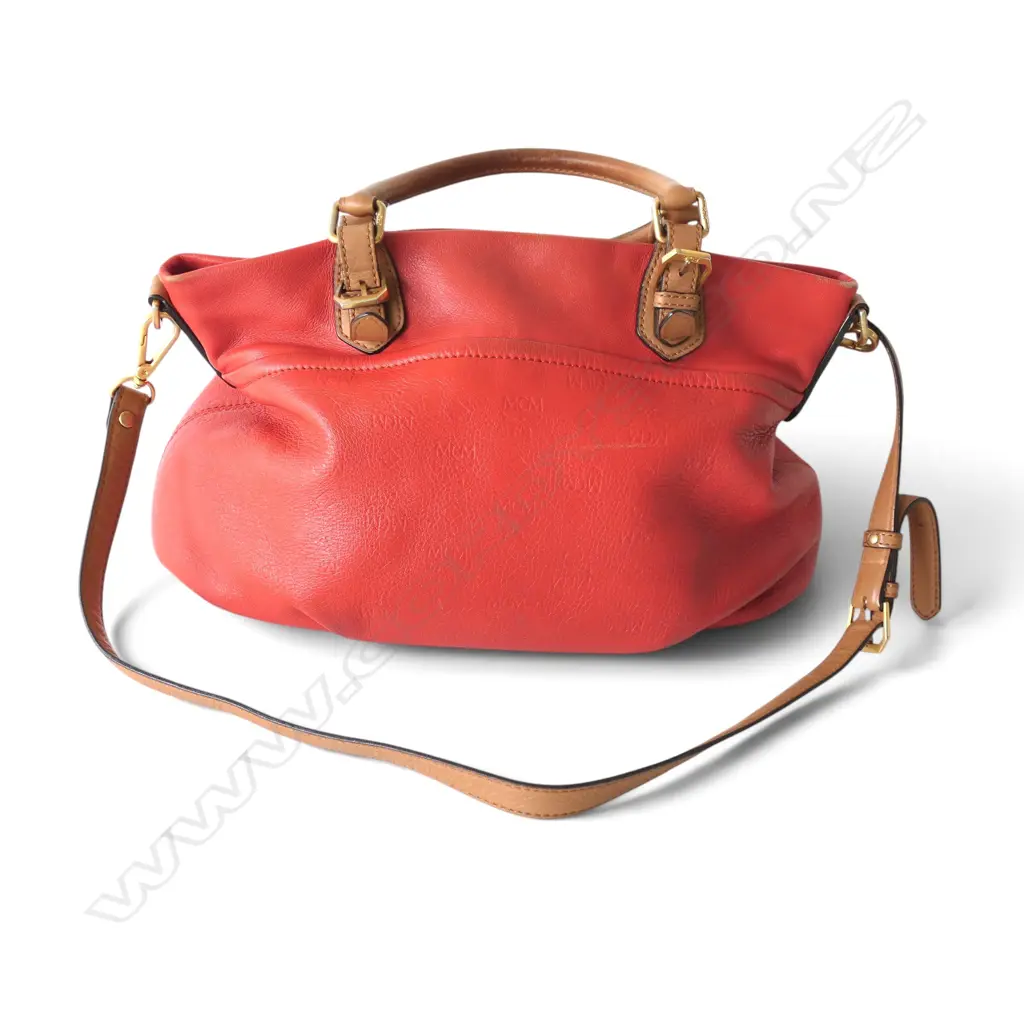 MCM GERMAN CORAL EMBOSSED LEATHERBAG WITH DETACHABLE SHOULDER STRAP Image 1++
