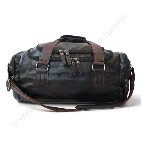 LEATHER DUFFLE BAG 