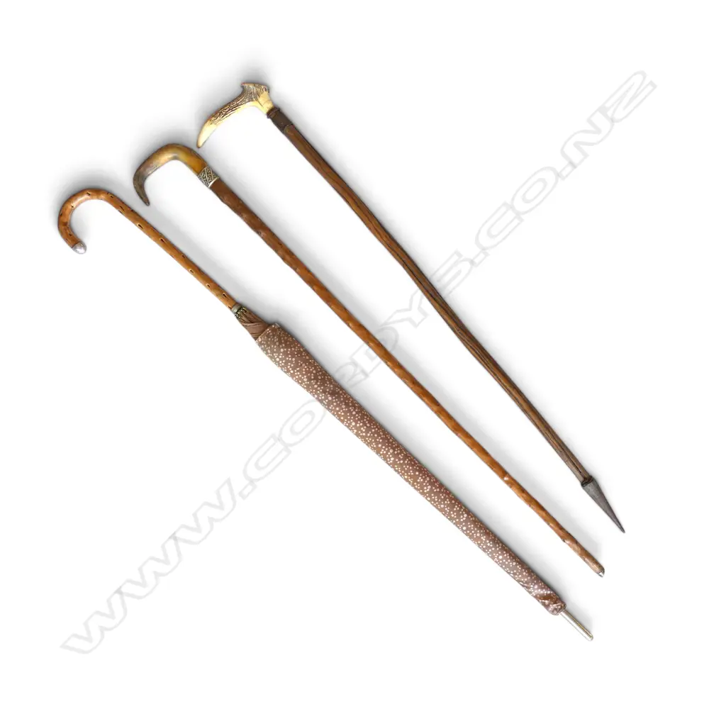 3 WALKING STICKS; 2 w. HORN HANDLES, 1 AN UMBRELLA L.950mm Image 1++