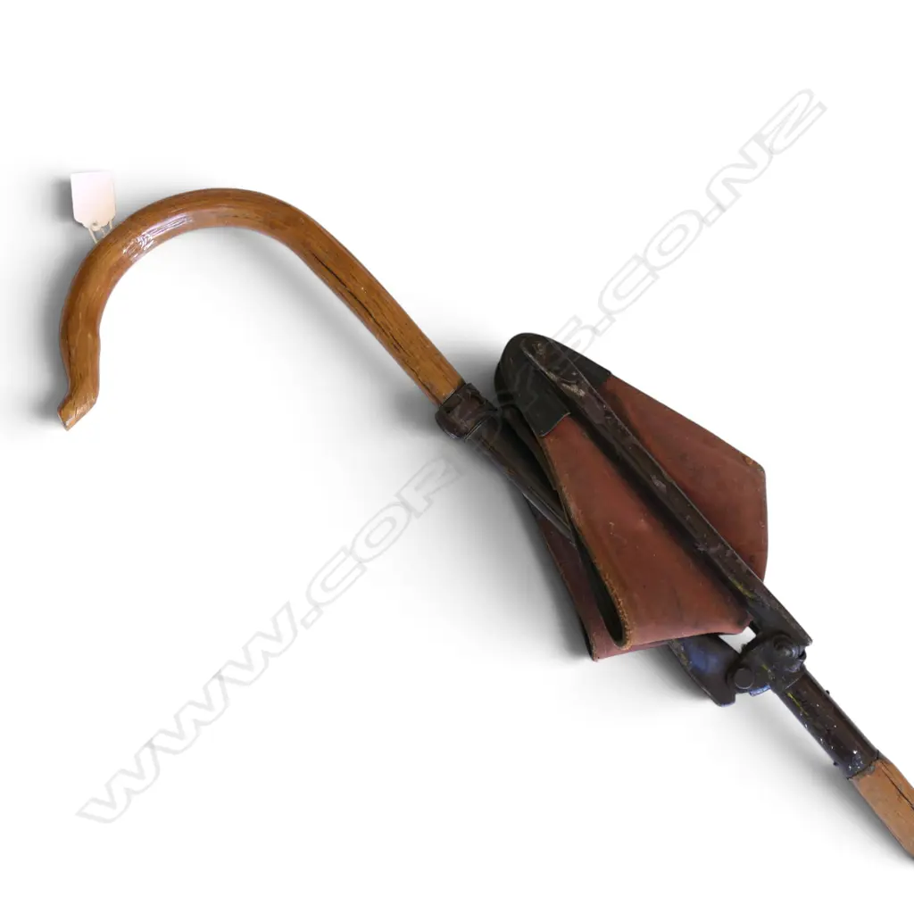 WALKING STICK w. FOLD OUT SEAT L.930mm Image 1++