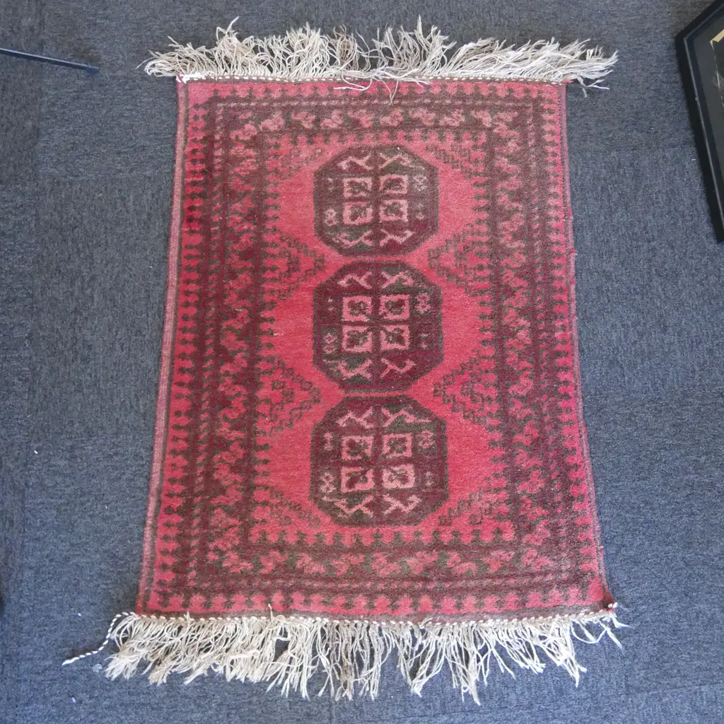 HAND KNOTTED ALL WOOL RUG 1040x790mm Image 1++