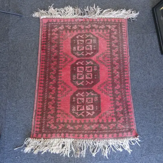 HAND KNOTTED ALL WOOL RUG 1040x790mm