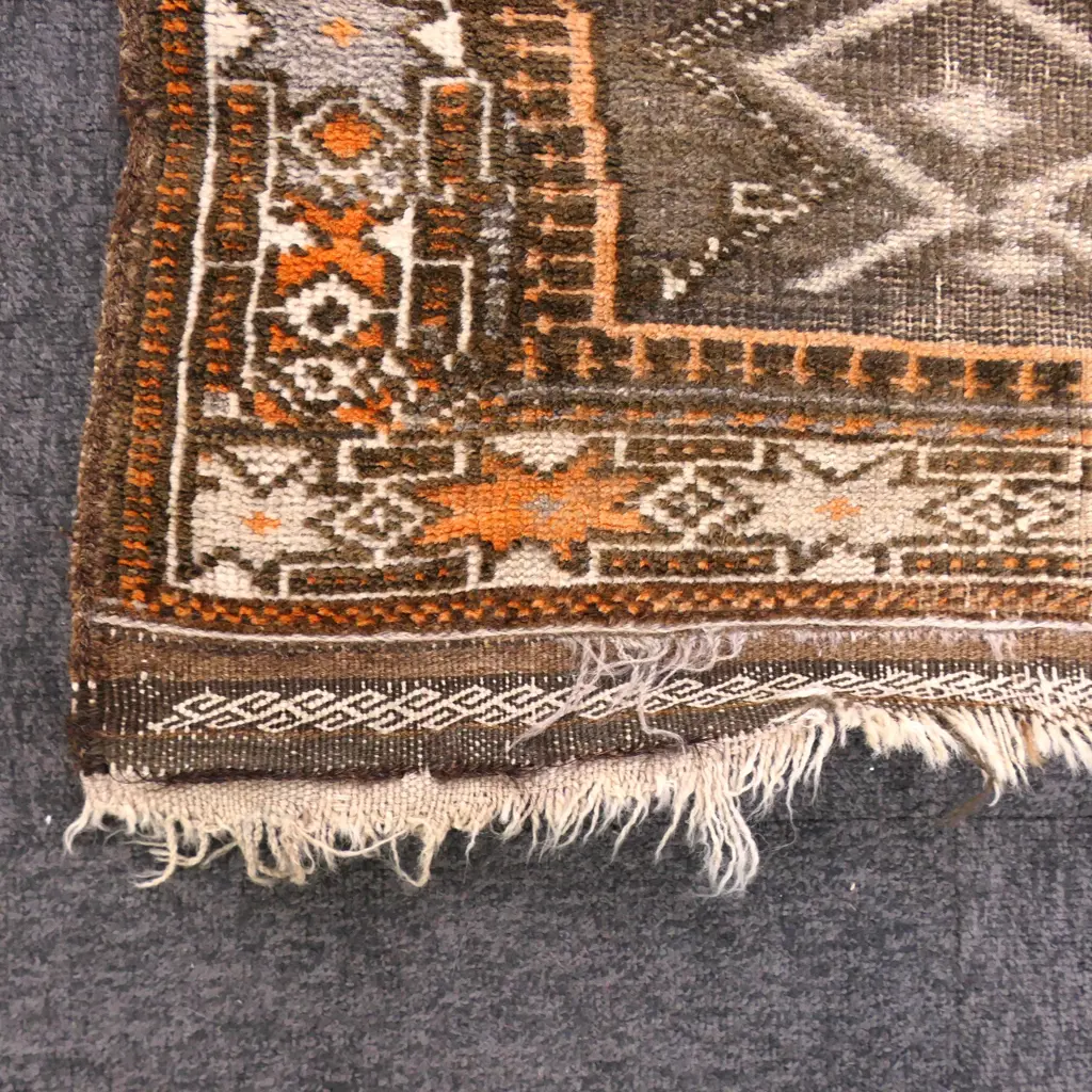 VINTAGE HAND KNOTTED PRAYER RUG BROWNS & ORANGE COLOURS SOME USE 1170xW690mm Image 1++