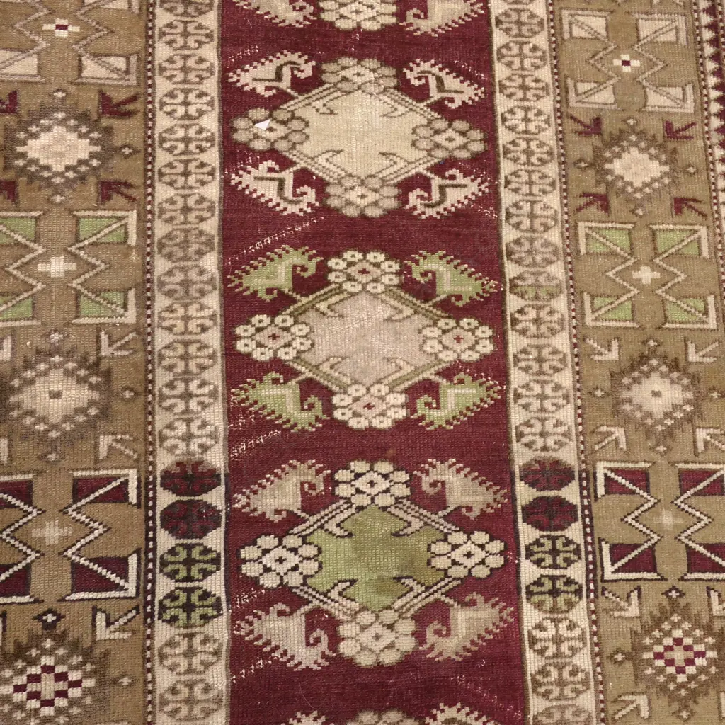 VINTAGE HAND KNOTTED PERSIAN RUG GREEN BROWN & IVORY COLOURS 2050x1160mm Image 1++