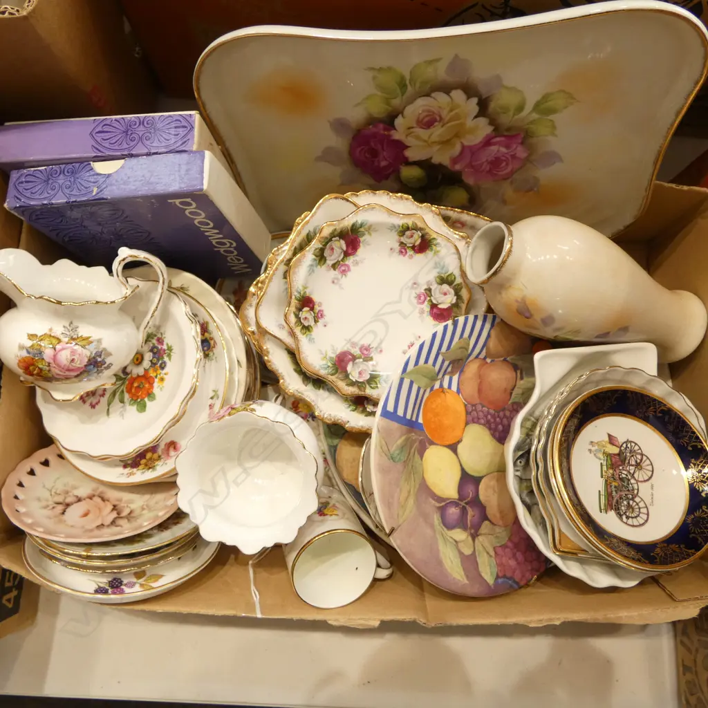 BOX OF FINE CHINA. Plates + dishes + cups etc Image 1++