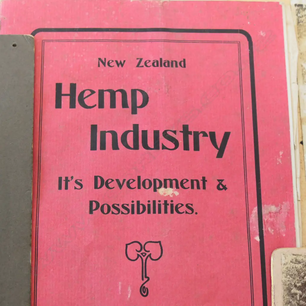 COLLECTION OF EARLY NZ FOXTON FLAX INDUSTRY PHOTOS MAGAZINE ETC Image 1++