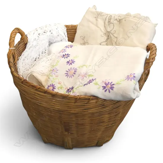 SPLIT BAMBOO BASKET w. VINTAGE EMBROIDERED TABLE LINENS