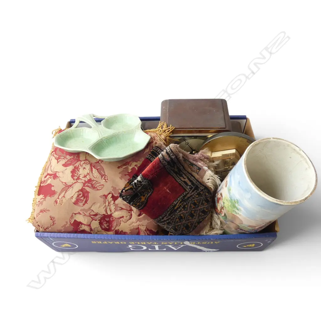 BOX OF ASST. COLLECTABLES  Image 1++