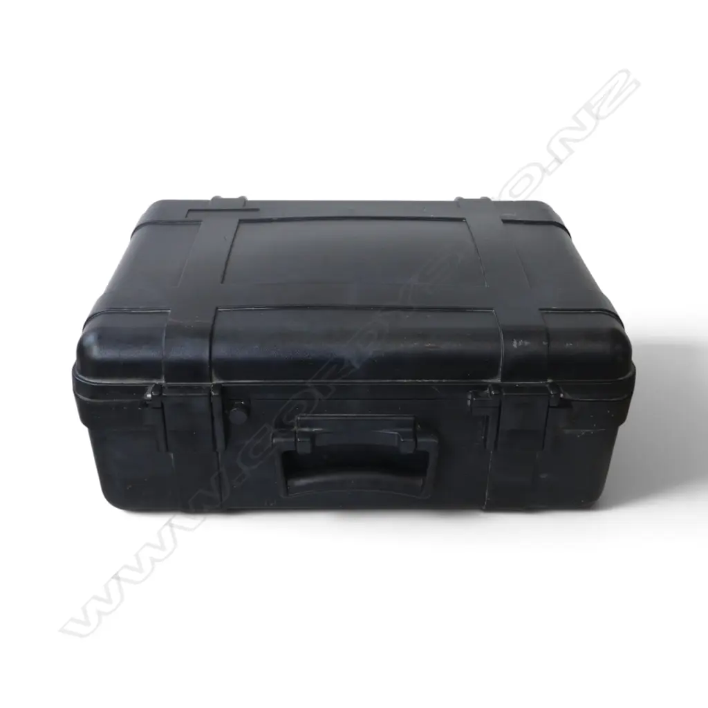 VINTAGE MAMIYA RB67 CAMERA + MAMIYA POLAROID FILM BACK in hard case Image 1++