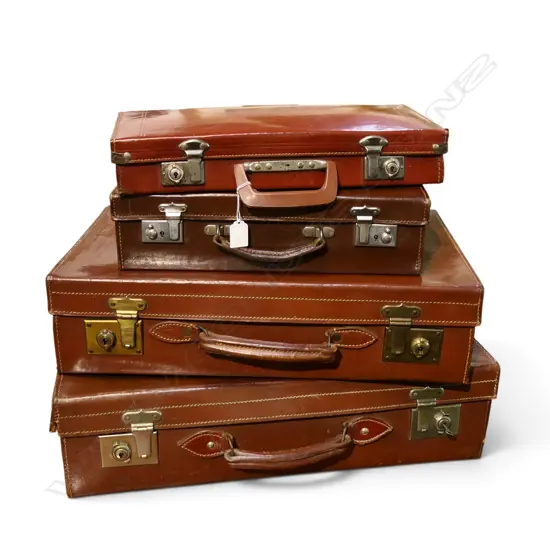 4 VINTAGE SUITCASES W.610mm