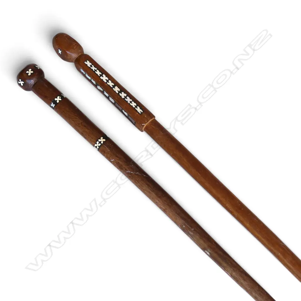 2 SOLOMON ISLAND INALID WALKING STICKS L.970mm Image 1++