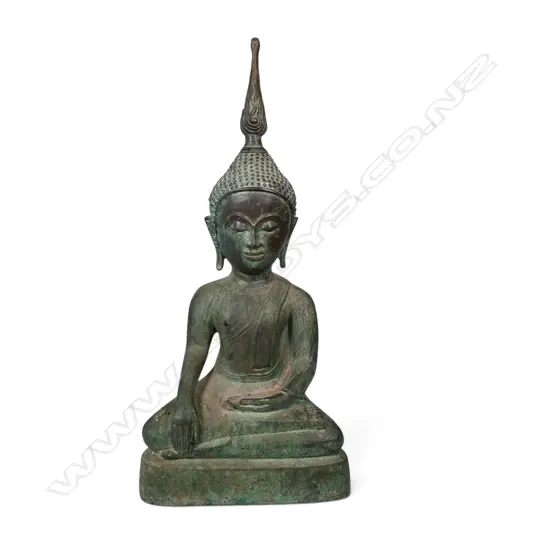 HEAVY SOUTHEAST ASIAN BRONZE STATUE OF BUDDHA SEATING IN THE THAI STYLE U THONG, BASE FILLED WITH CLAY, 222 X 500MM