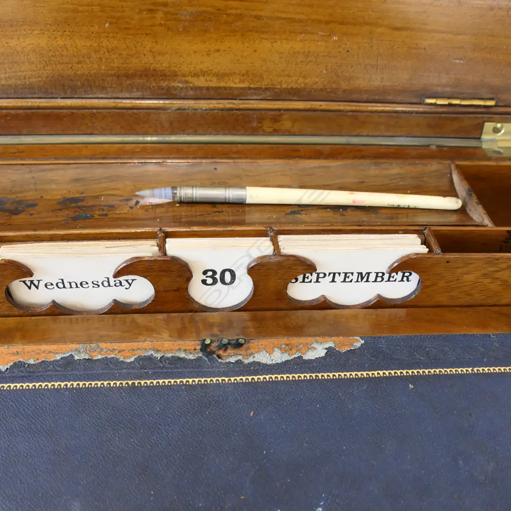 VICTORIAN WALNUT WRITING SLOPE L380 H150MM Image 1++